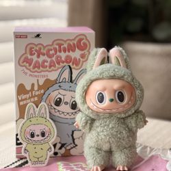 Trade Or Sell 💚 Unopened MAC Green Grape Labubu