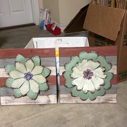 2- Wall Decor: Metal Flower On Wooden Boards 
