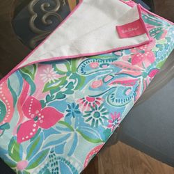 $25.00 - LILY PULITZER, Colorful & Large Lounge/Beach/Pool Towel - NEW!!!