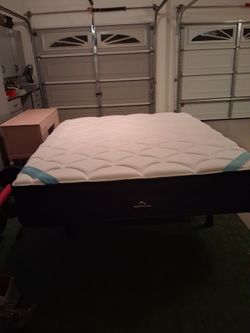 DreamCloud Mattress with Base