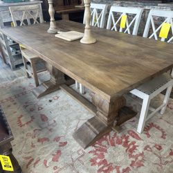 Solid Wood Pedestal Dining Table. 