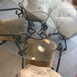FREE Kitchen Table Set