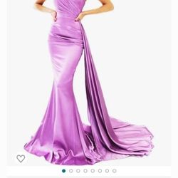 $80 Satin Mermaid Gown Size 6 