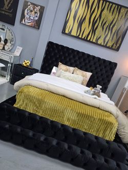 ✨️ King, Cal King, Queen Bed Frame ✨️ Furniture Sectionals, Bedrooms, Dining Avail