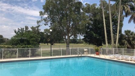 š” RENTA DE APARTAMENTO EN MIAMI LAKES š“ š
Disponible en octubre ⨠2 habitaciones / 2 baƱos š Piscina | šļø Gimnasio š”ļø Seguridad 24 horas š§ Ag