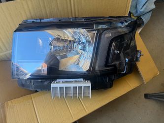 2025 Nissan frontier sv headlights