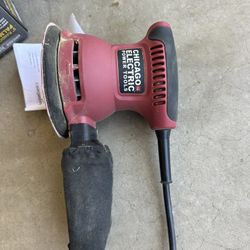 Chicago Electric 5” Random Orbital Palm Sander