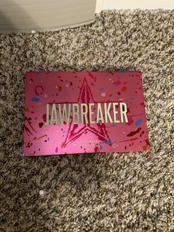 Jeffree Star Eyeshadow Palette