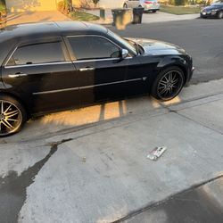 07 Chrysler 300 Fast And Runs Very Good