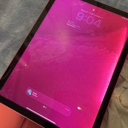 10 generation pink iPad 