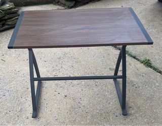 Computer desk