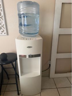 Water dispenser