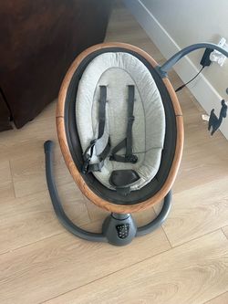 Maxi-Cosi Cassia baby swing in excellent condition.