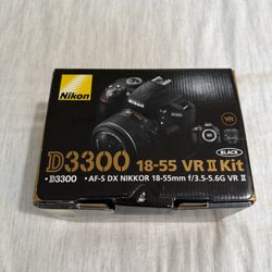 Used Like New Nikon D3300  Camera w/ 18-55mm VR II  Lens Kit (Black)