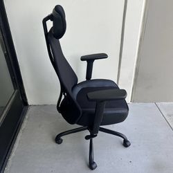 NEW $65 Each Chizzysit Premium Mesh Gaming Ergonomic Chair Adjustable Headrest And Armrest With Lumbar Support Office Furniture 