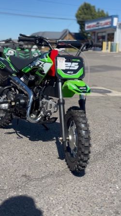 2026 Apollo DB-25 70cc – Venom Green