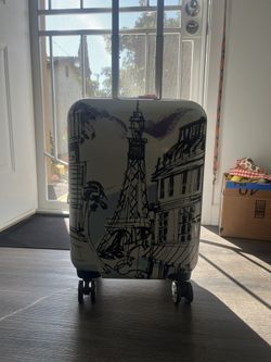 Carry On Suite Case