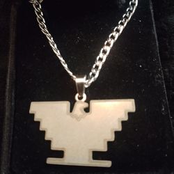 Huelga Bird Necklace