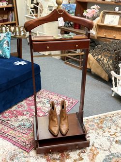 Bombay Company valet stand