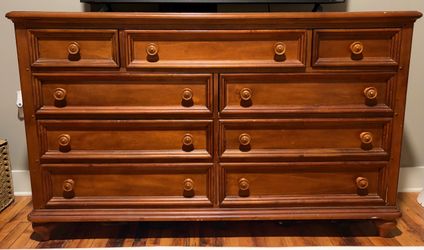 9 drawer horizontal dresser