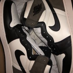 Air Jordan 1 Mocha DS