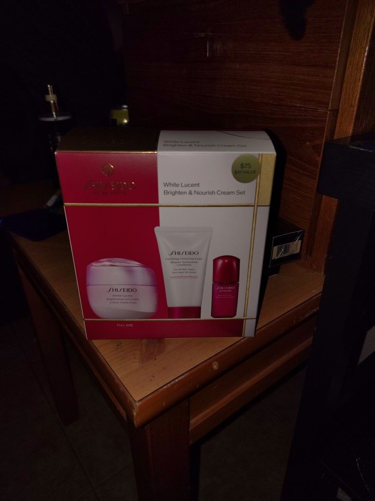 Shiseido Gift Set