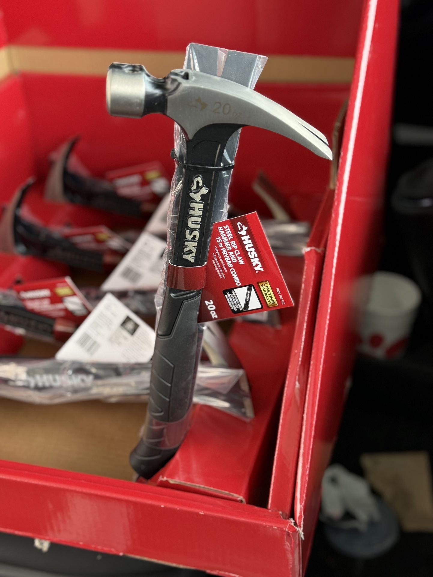 Husky 20 oz hammer and 15” pry bar (combo)