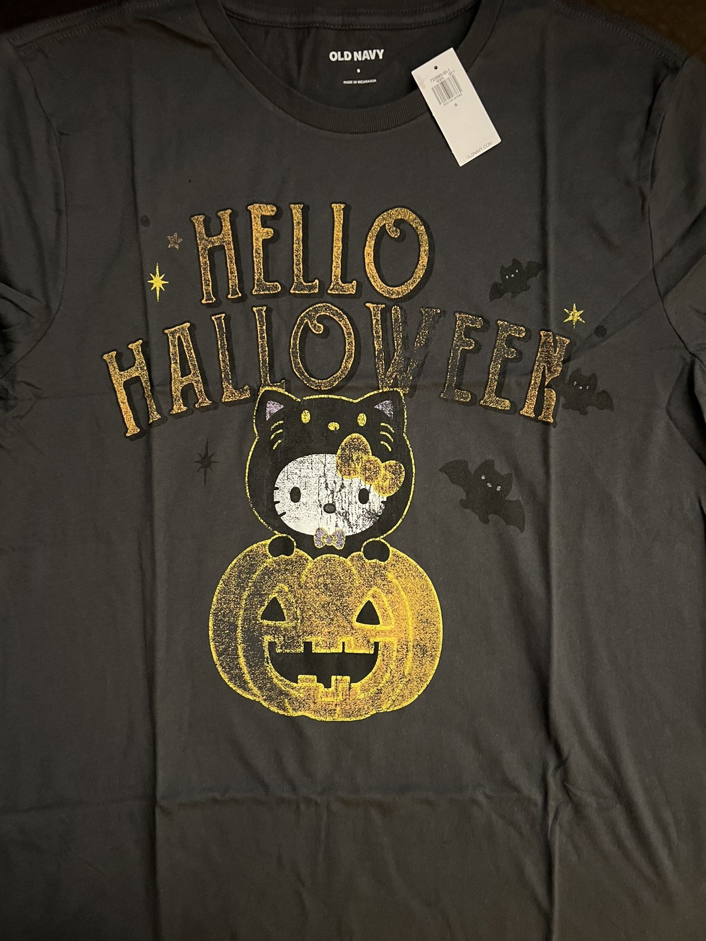 old navy hello kitty halloween tshirt