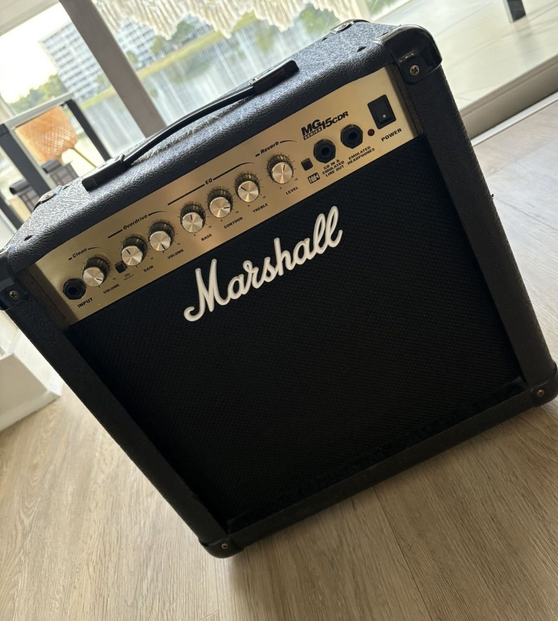 Marshall MG15CDR 15W 1x8 guitar combo amp (rarely used) with cable included