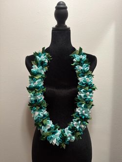 Hawaiian Grad Lei