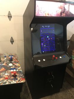 60 in 1 arcade just built 1 year warranty has all the 80s classics and a 24 inch lcd screen pacman, galaga, centipede,Donkey Kong , space invaders, b