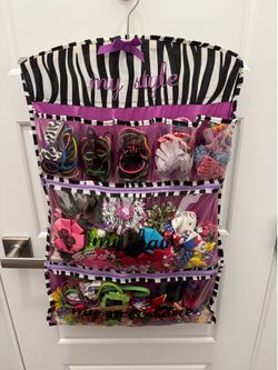 Girls Jewelry / Dress up / Headbands / Earrings / Necklaces / Bows