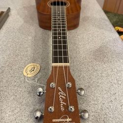 New Concert Ukulele 