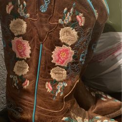 Kids Maci beam boots size 11