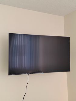 40” TCL Smart TV – Excellent Condition