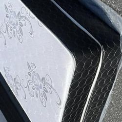 Deluxe Brand Twin Size  Set 