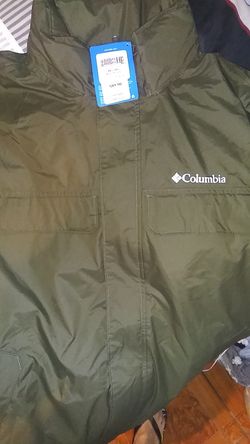 Columbia rain coat XL with tuckable hoodie