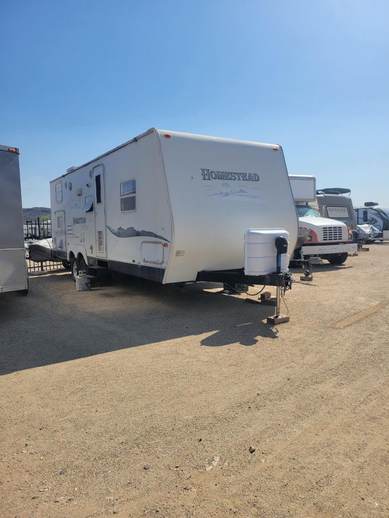 28-Foot Travel Trailer