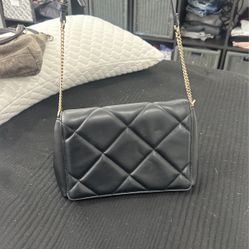 Black purse 