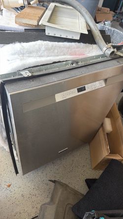Maytag dishwasher