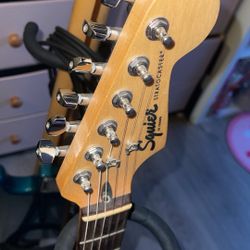 Squier Strat Bullet 