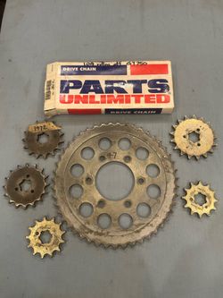 1972 Suzuki GT750 chain and sprockets