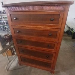 Nice Condition Dresser