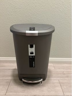 Simple Human 13.5 gallon Trash Can