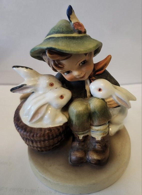 Vintage Goebel Hummel Figurine PLAYMATES #58/0 West Germany 4 1/2" tall