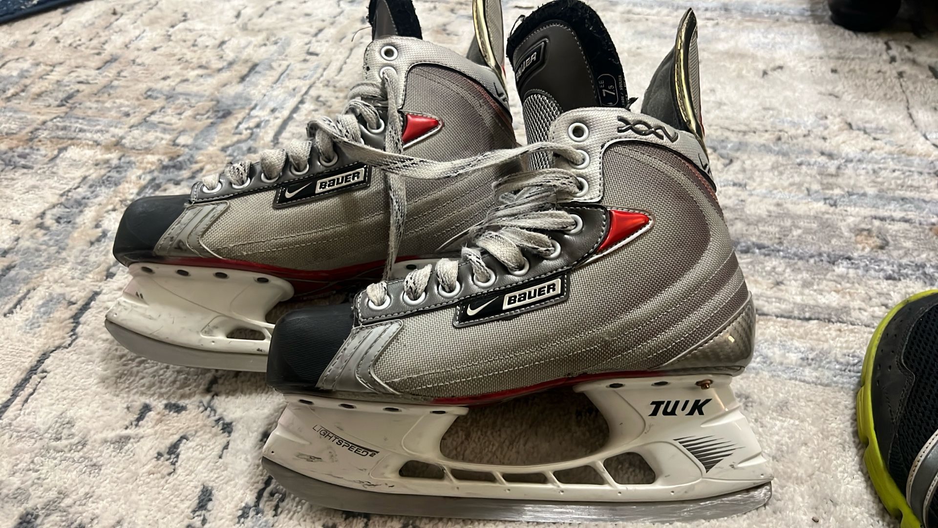 Nike Bauer Vapors XXV’s Hockey Skates
