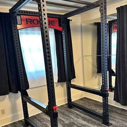 Rogue Monster Power Cage (like New Condition) 