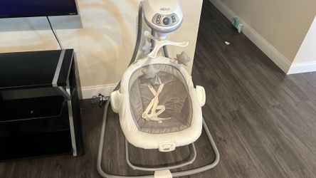 Detachable Graco swing