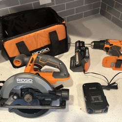 Rigid Circular Saw And Drill Combo Basically New. 2 Batteries And Charger. Lithium Ion Batteries 18volt. Basically New. 