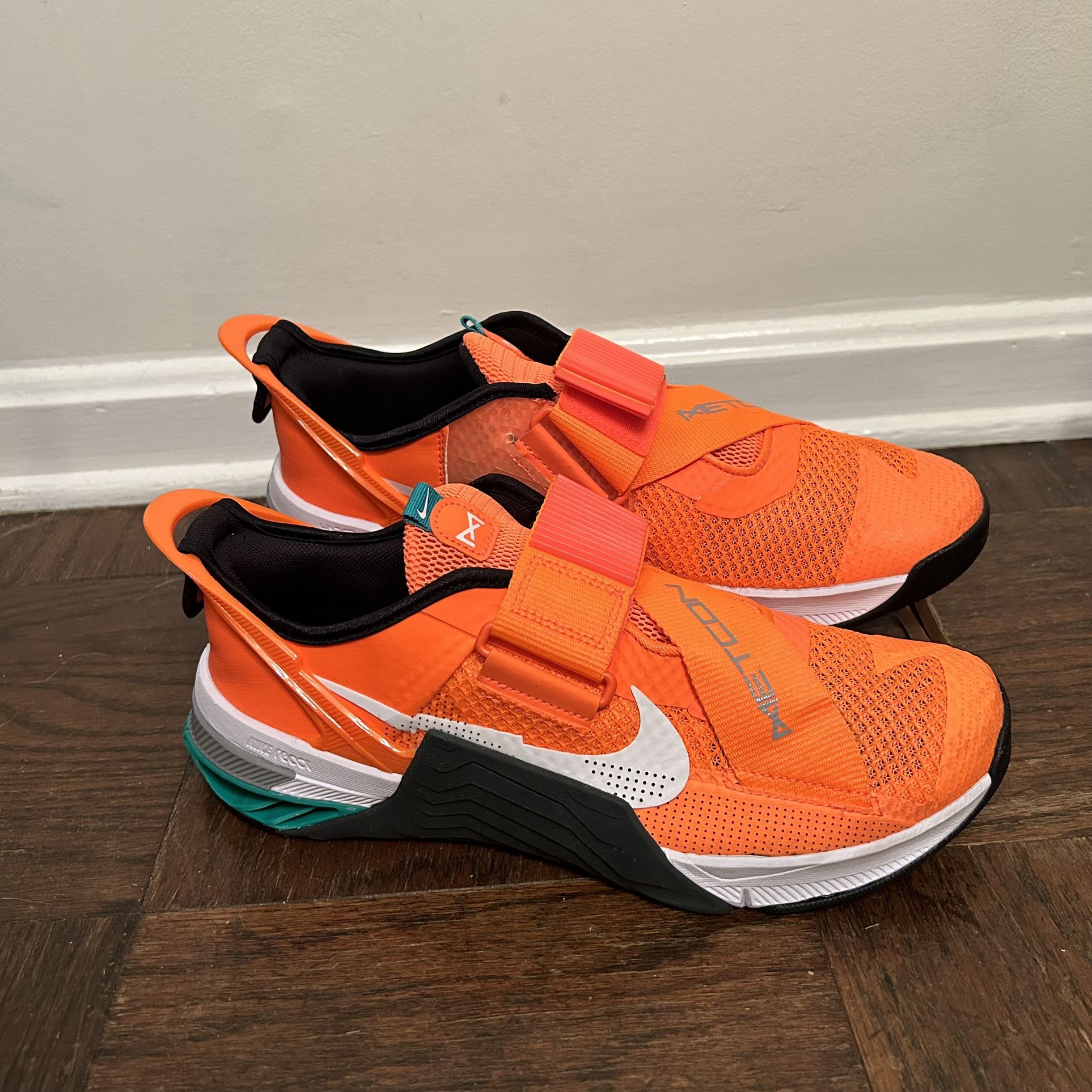 Nike Metcon 7 Flyease - Total Orange - Size 11 - NEW In Box!